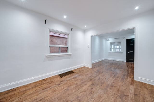 43 Craydon Ave — photo 25