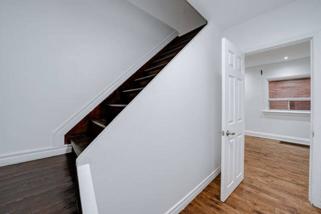 43 Craydon Ave — photo 38