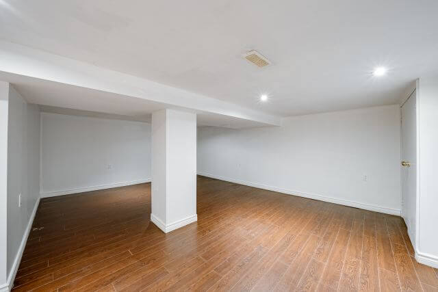 43 Craydon Ave — photo 43