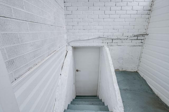43 Craydon Ave — photo 50